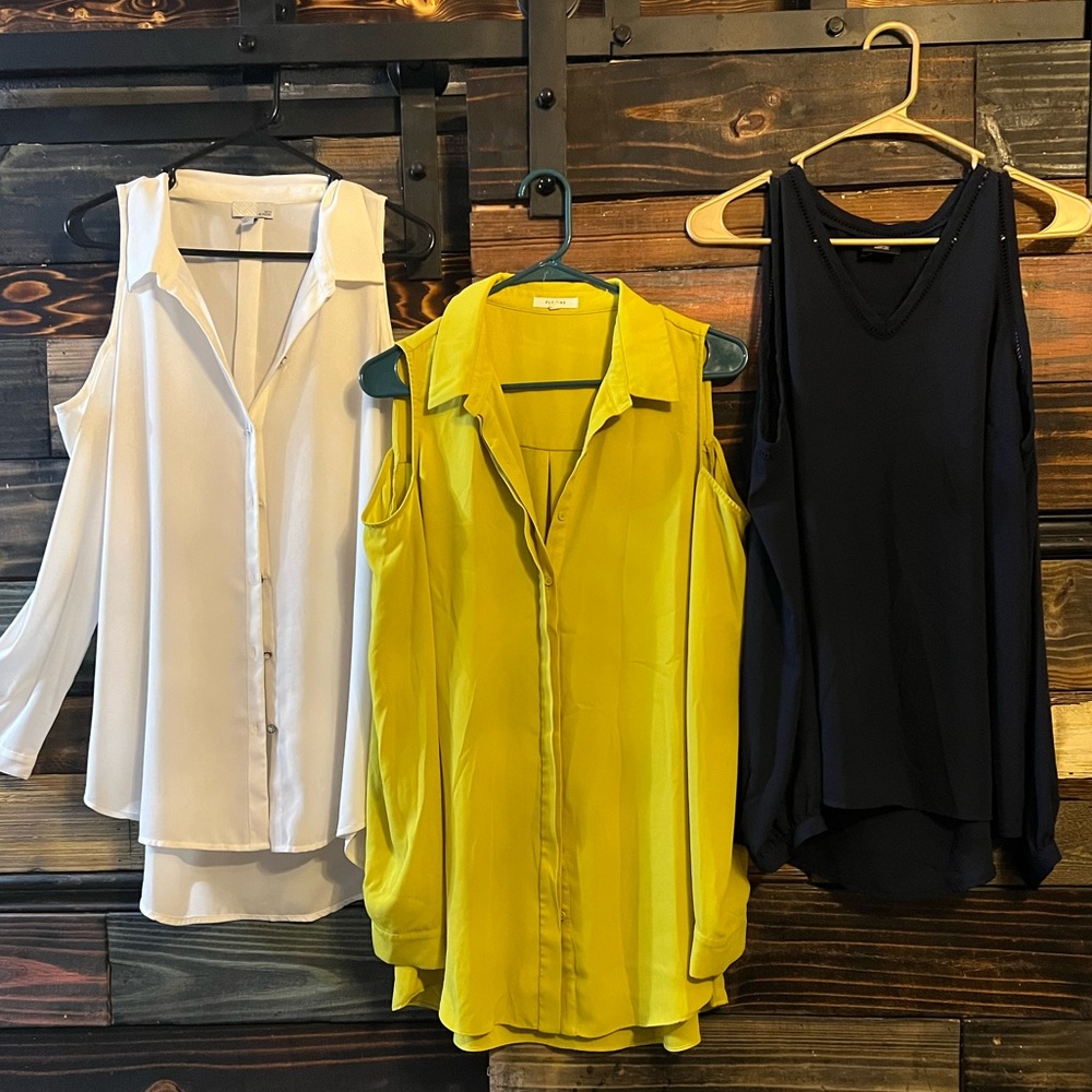 Cold shoulder tunic LOT